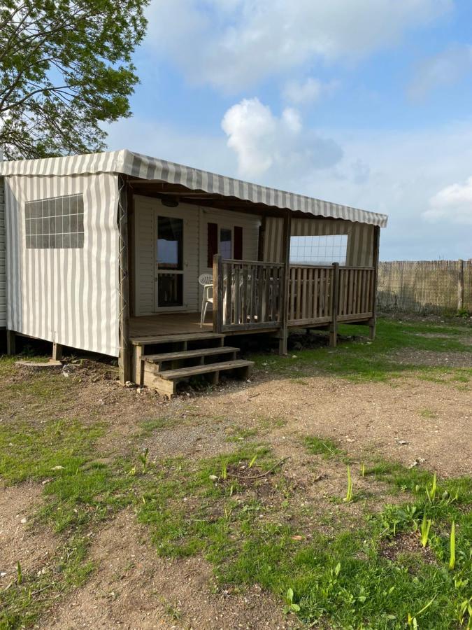 Mobil Home Avec Spacieuse Terrasse A Meschers Proche De Royan Экстерьер фото